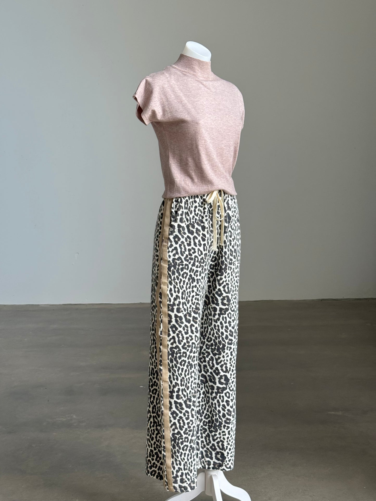 Leo Wide Leg Leopard Denim Pant