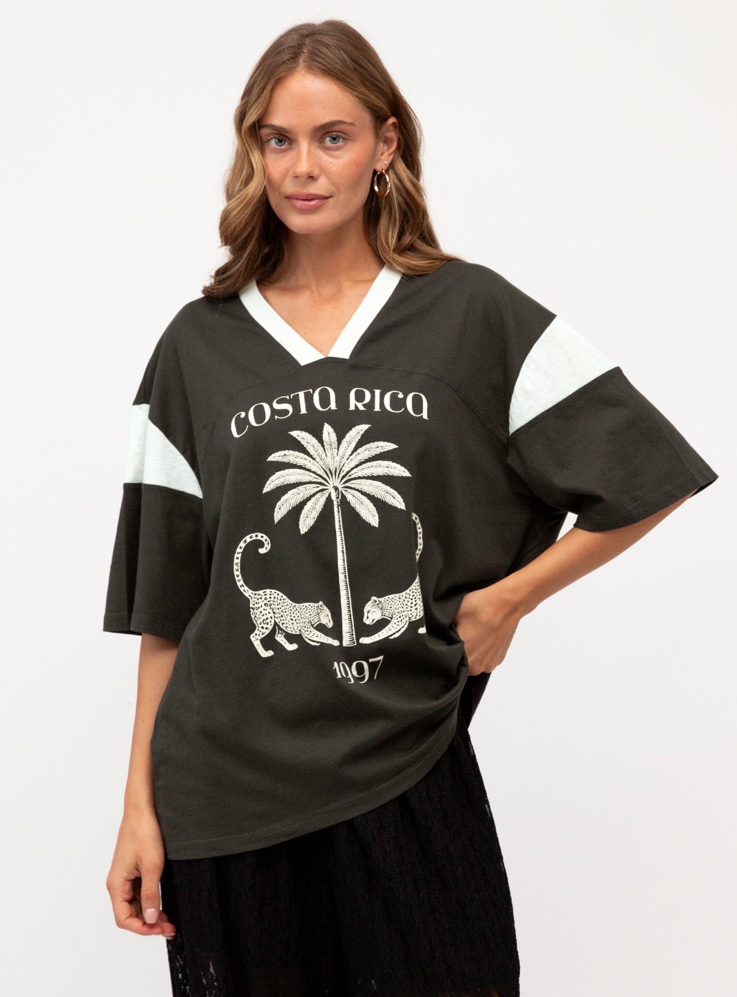 Costa Rica Vintage Black Oversized Vintage Tee